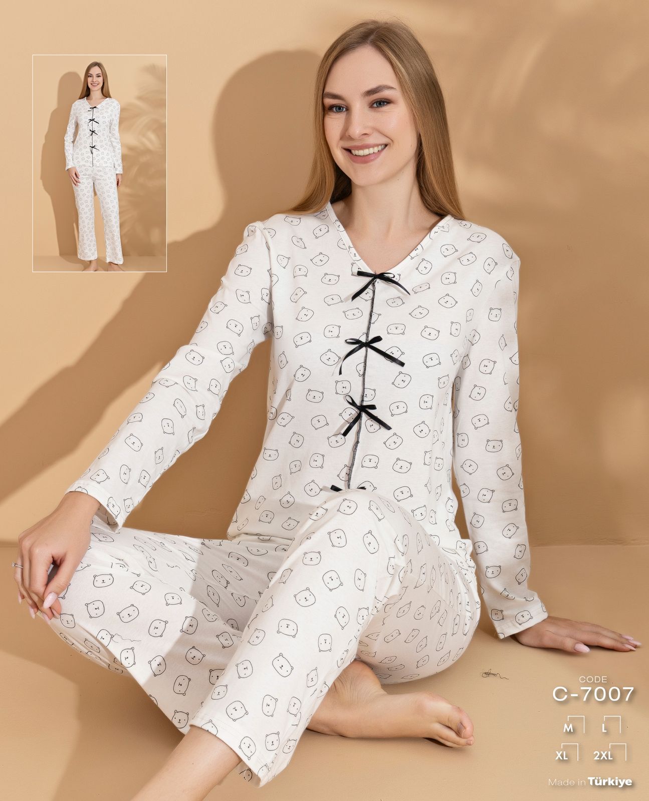 Kedi Figürlü Fiyonk Detaylı Pijama Takımı 7007